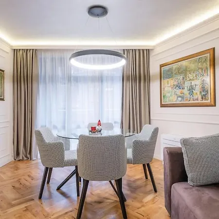 Sofapart Stylish & Fancy Place With 1 Bdr Apartment